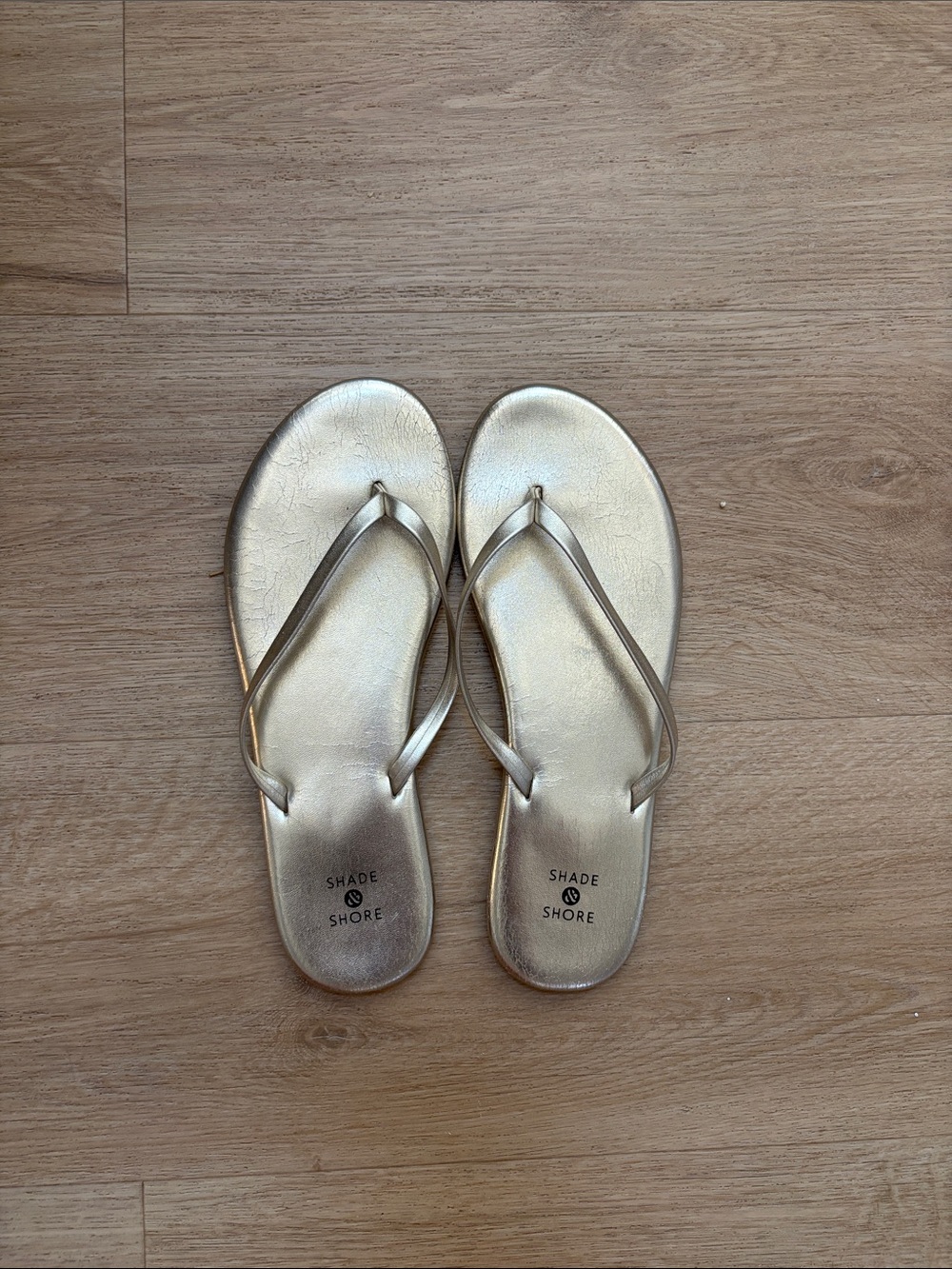 Shade & Shore Metallic Champagne Flip Flop Sandals for Women